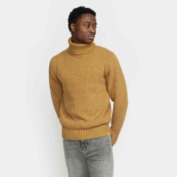 REVOLUTION Jersey cuello alto color amarillo