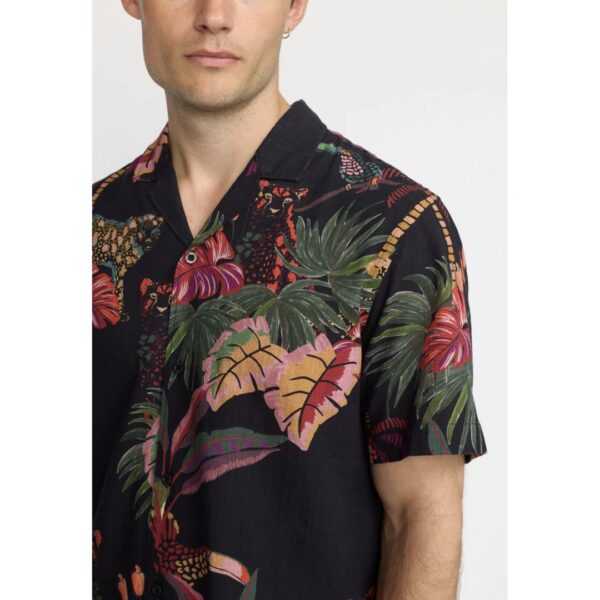 REVOLUTION Camisa "Short-sleeved Cuban Shirt" estampado negro