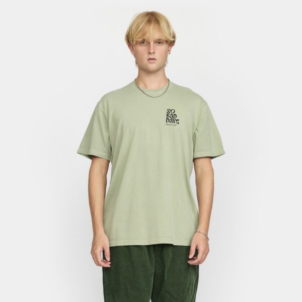 REVOLUTION Camiseta color verde