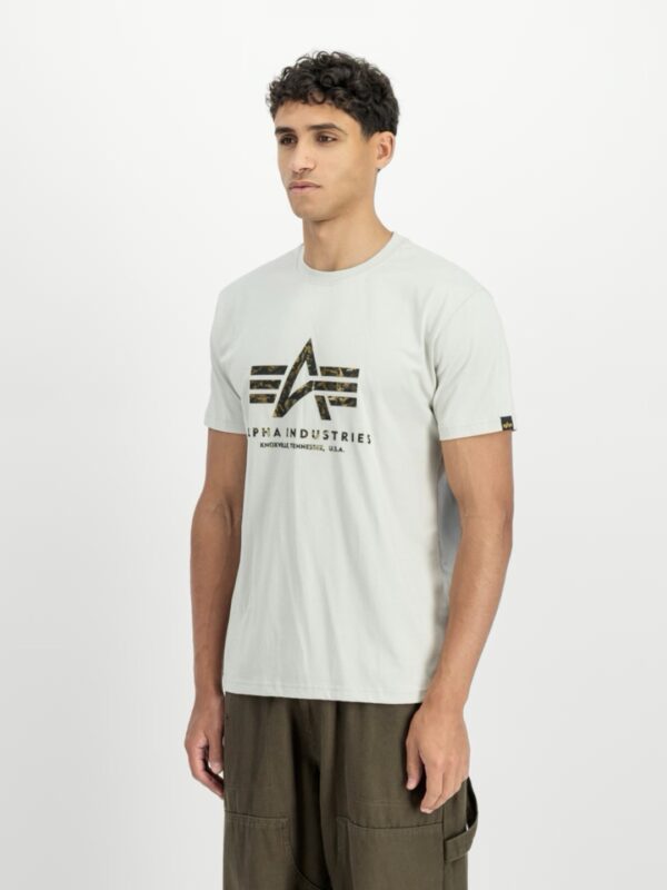 ALPHA INDUSTRIESCamiseta"Basic T-Shirt BL Effect Print"color crudo
