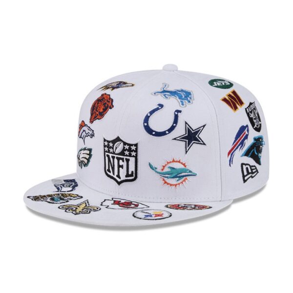 NEW ERAGorra"5950 ALL OVER 28040 NFLALL WHI"color blanco