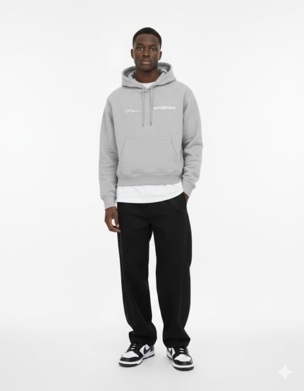 NOFUSSSudadera"Grey Essential Hoodie"color gris
