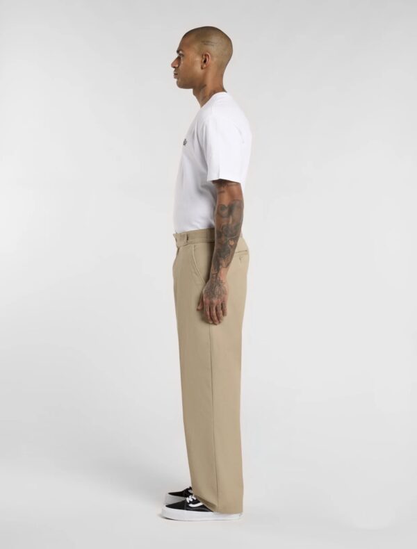 DIKIESPantalon"247 LOOSE WORK PANT"color tostado