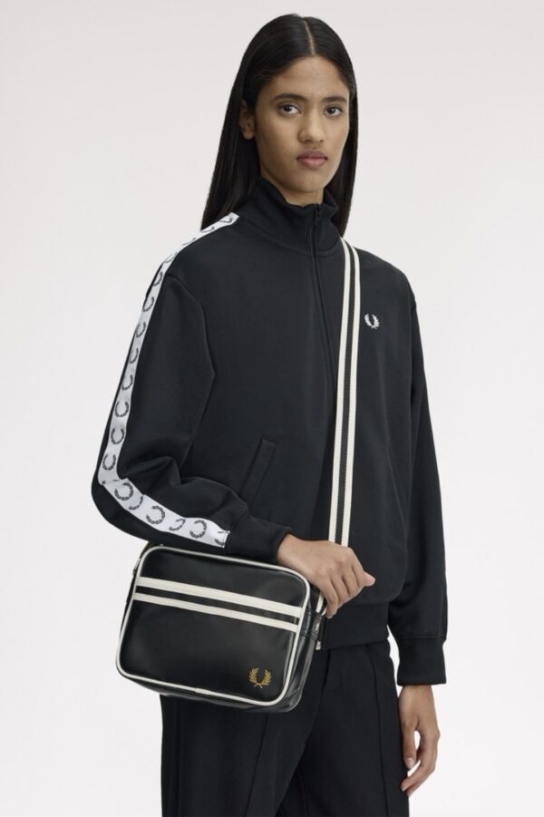 FRED PERRYBolso"CLASSIC SIDE BAG"color negro