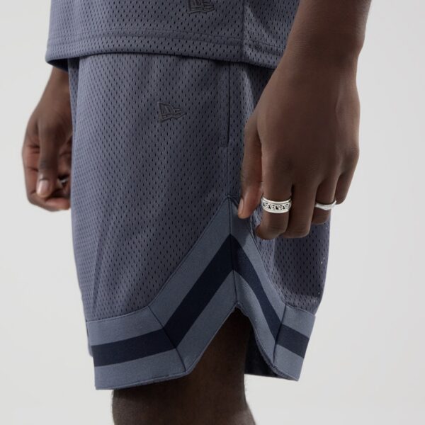 NEW ERABermudas"NE MESH SHORT NEWERA DKC"color negro lavado