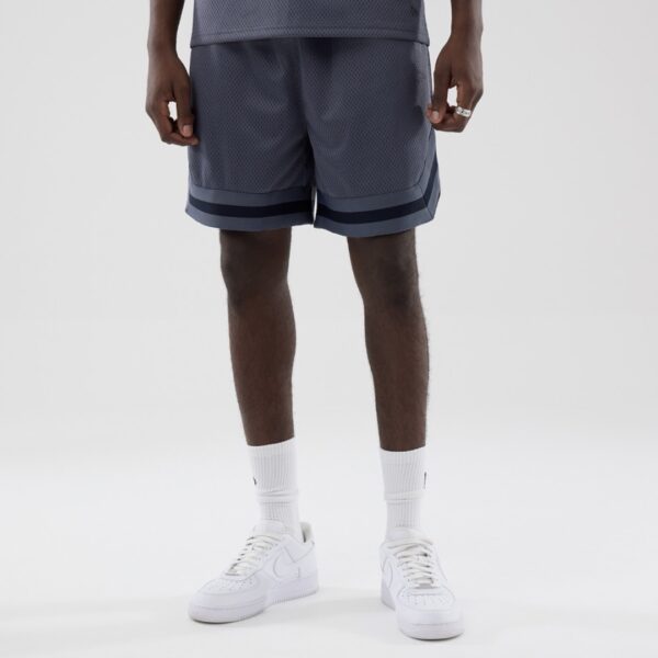 NEW ERABermudas"NE MESH SHORT NEWERA DKC"color negro lavado