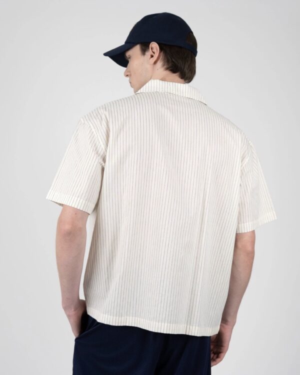 PROHIBITEDCamisa"Dugout Shortsleeve Shirt"color crudo