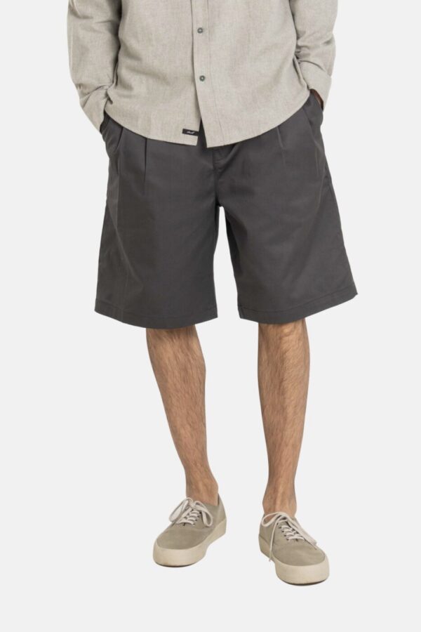 REELLBermuda"Bowie Chino Short PC"color gris oscuro