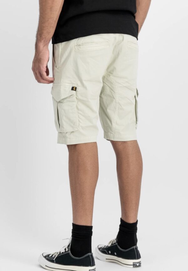 ALPHA INDUSTRIESBermudas"Cotton Twill Jogger Short"color crudo