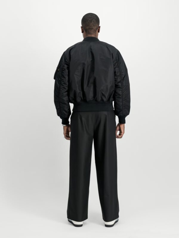 ALPHA INDUSTRIESBomber"MA-1 Heritage Bomber Jacket"color negro