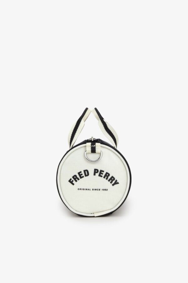 FRED PERRYBolso"CLASSIC MINI  BARREL BAG"color negro