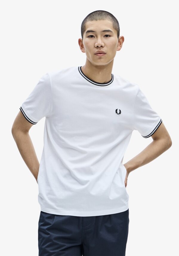 FRED PERRY Camiseta " Twin Tipped " color blanco