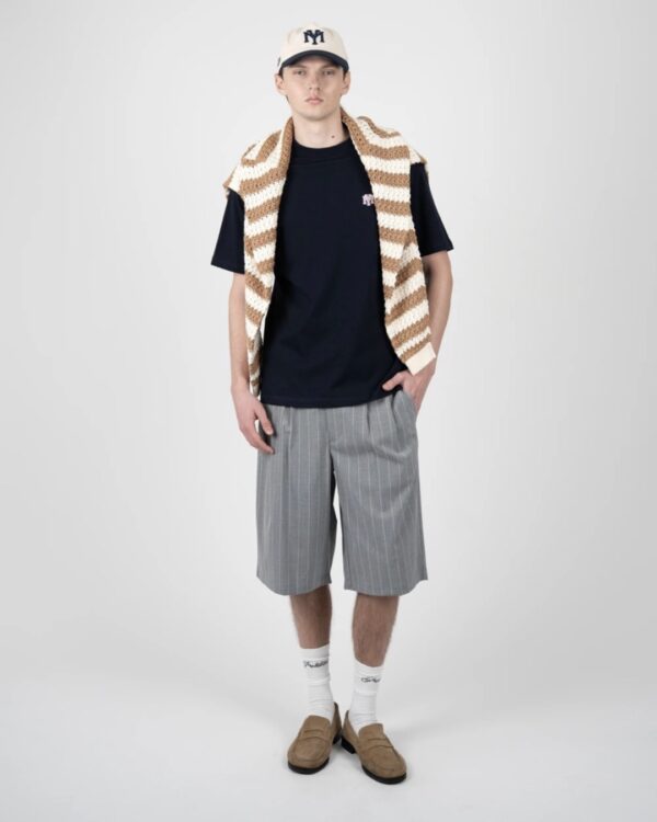PROHIBITEDBermudas"Newport Pleated Shorts"color gris-blanco