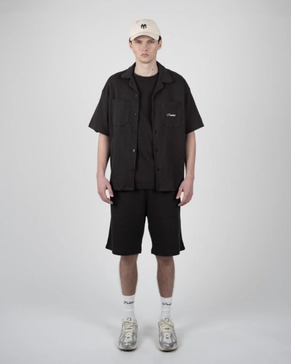 PROHIBITEDBermudas"Seaside Waffle Shorts"color negro