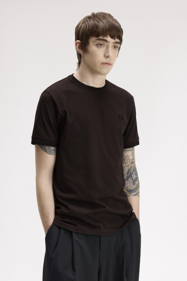 FRED PERRYCamiseta"Twin Tipped"color marron