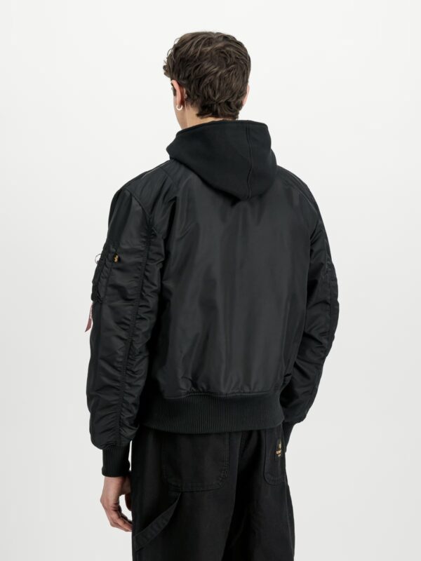 ALPHA INDUSTRIESChaqueta"MA-1 D-Tec Sleeve Embroidery"color negro