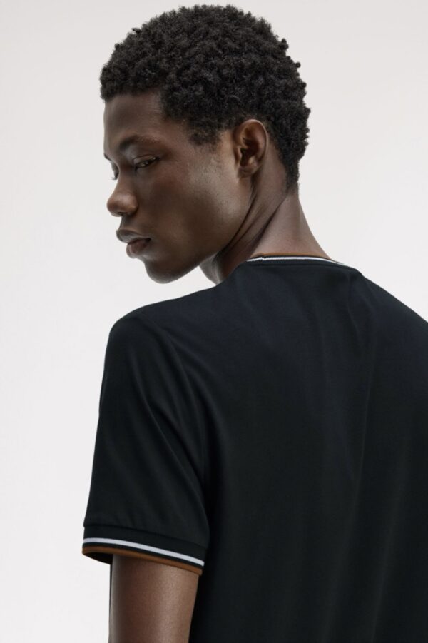 FRED PERRYCamiseta"Twin Tipped"color verde oscuro