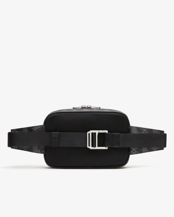 LACOSTERiñonera"The Waist Bag"color negro